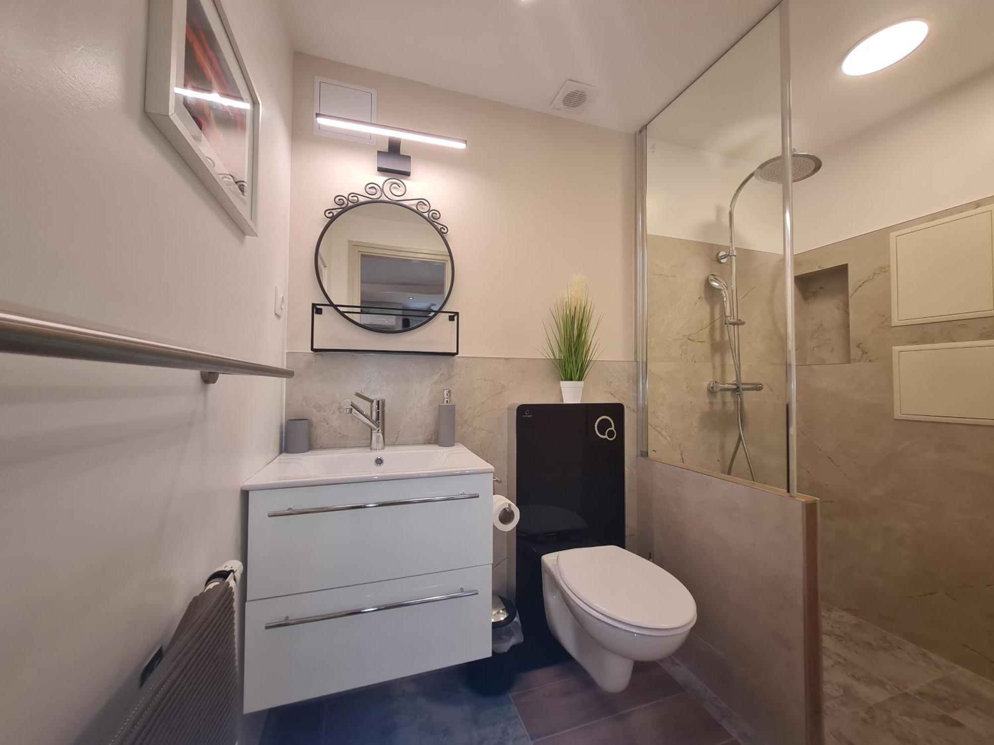 טטה Csever Apartman מראה חיצוני תמונה